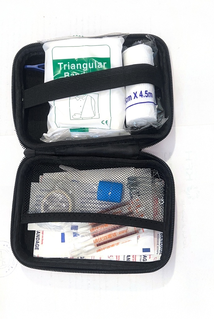 FIRST AID TRAVEL KIT 